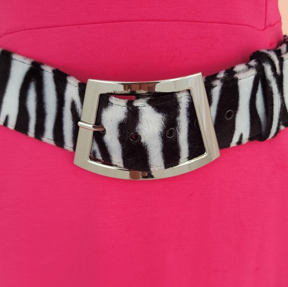 New Pinup Couture Pinup Girl Clothing Deadly Dames Pink Strangelove Wiggle Dress - Picture 9 of 10